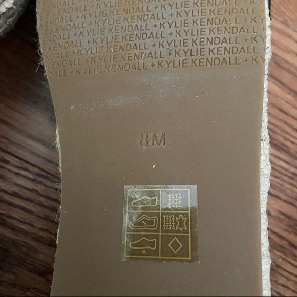 BNWT Kendall + Kylie women’s black and pink espadrilles in size 8 - Picture 12 of 12